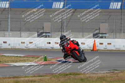 media/Nov-26-2022-Fastrack Riders (Sat) [[b001e85eef]]/Level 2/Session 3 Outside Turn 9/